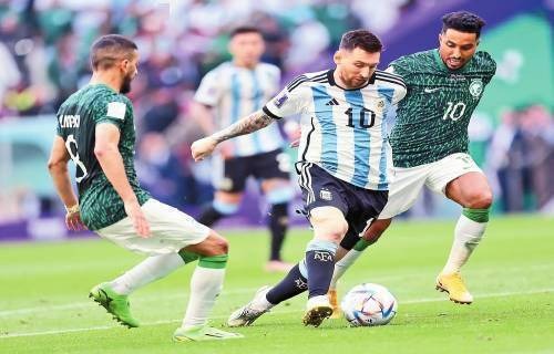 WCBA：卡鲁18分奇兵立功武汉力克北京 米切尔21分难救主＂